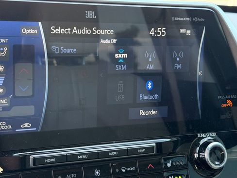 Used 2020 Toyota Highlander Limited image 13