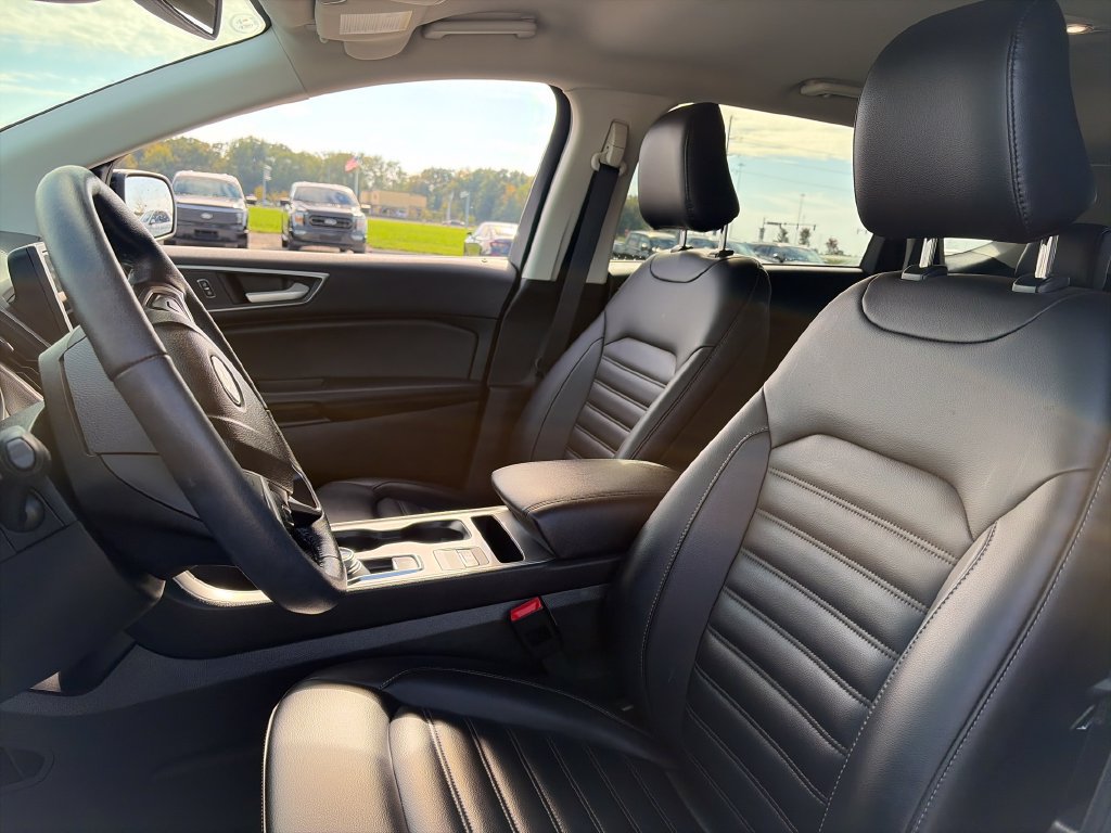 Used 2024 Ford Edge SEL w/ Convenience Package AWD/4WD image 16