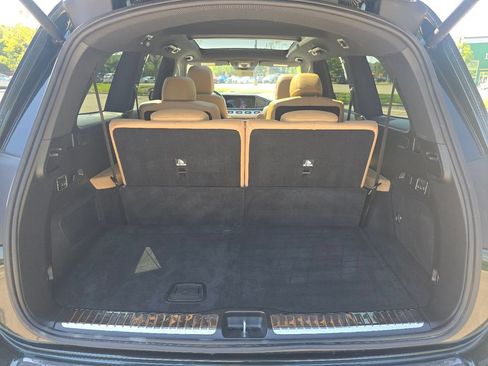 Used 2024 Mercedes-Benz GLS 450 4MATIC image 19