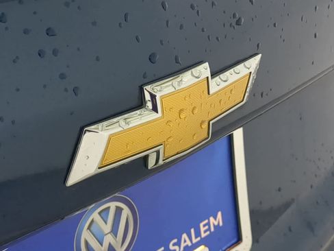 Used 2019 Chevrolet Equinox LT image 10