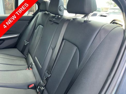 Used 2020 BMW 330i Sedan w/ Driving Assistance Package RWD image 19