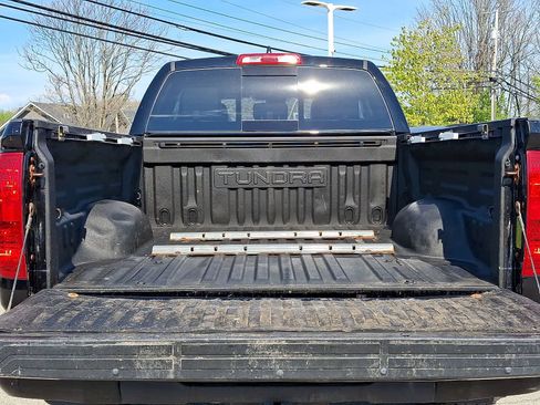 Used 2020 Toyota Tundra Limited w/ Limited Premium Package AWD/4WD image 31