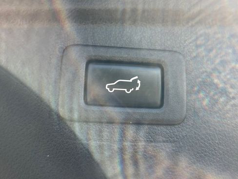Used 2018 Subaru Outback 2.5i Limited AWD/4WD image 26
