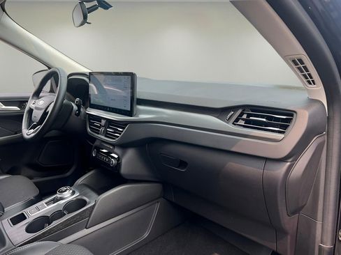 Used 2024 Ford Escape SE image 26