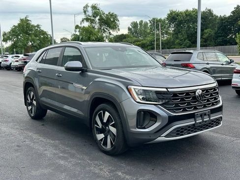 Certified 2024 Volkswagen Atlas Cross Sport SE AWD/4WD image 3