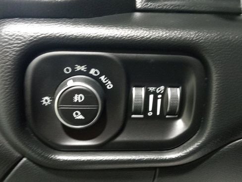 Used 2020 RAM 2500 Laramie image 13