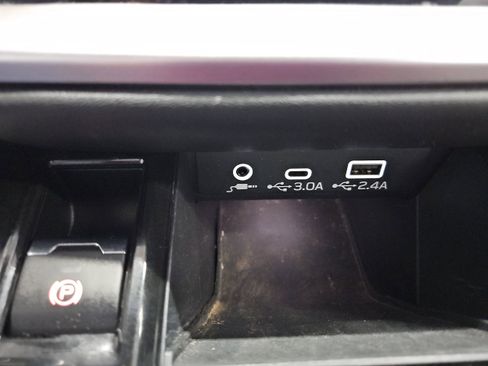 Certified 2025 Subaru Outback Premium image 19