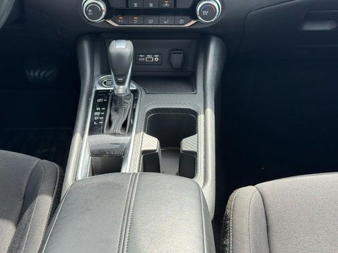 Used 2024 Nissan Sentra SV FWD image 16