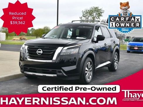 Certified 2025 Nissan Pathfinder SL AWD/4WD image 1