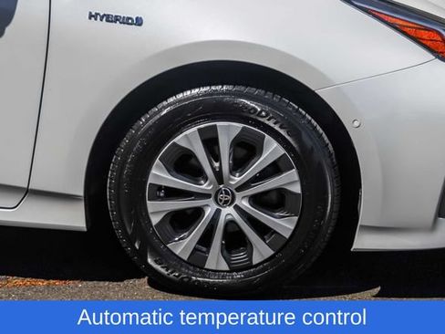 Used 2022 Toyota Prius LE AWD/4WD image 8