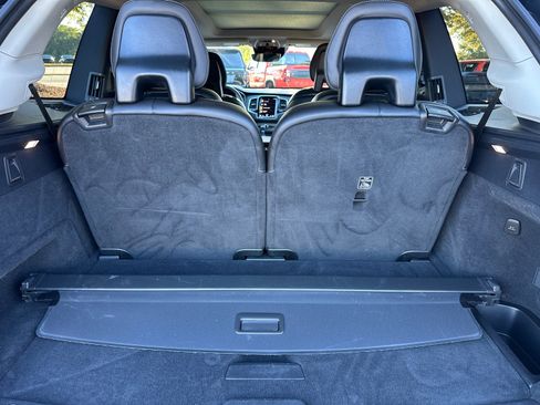 Used 2022 Volvo XC90 T6 Inscription image 19