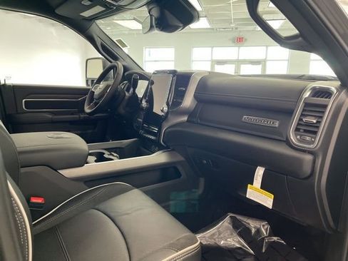 New 2026 RAM 3500 Laramie AWD/4WD image 20