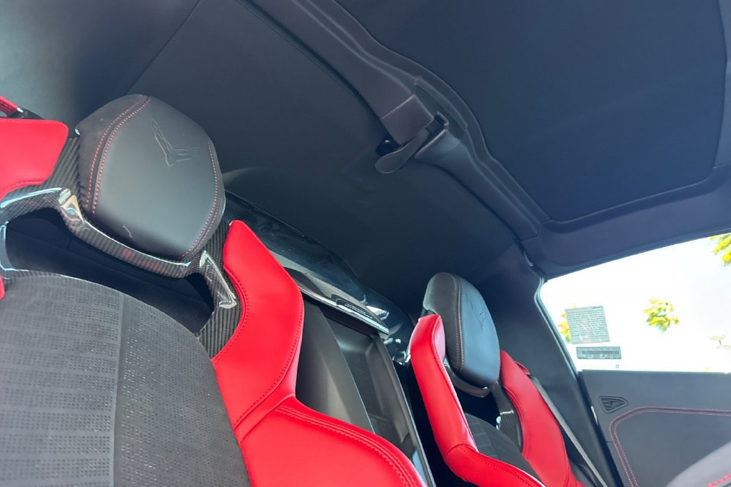 Used 2024 Chevrolet Corvette Stingray Preferred Cpe w/ Z51 Performance Package RWD image 18