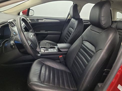 Used 2020 Ford Fusion SE image 17