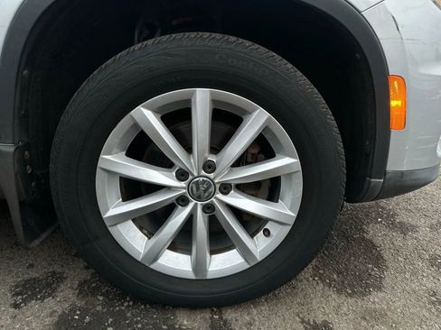 Used 2017 Volkswagen Tiguan Wolfsburg Edition image 37