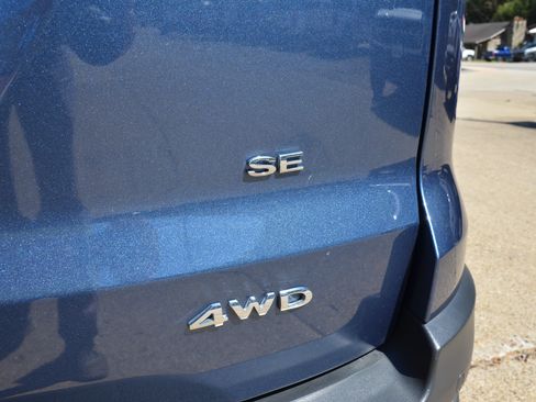 Used 2021 Ford EcoSport SE AWD/4WD image 13