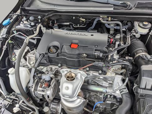 Used 2024 Honda Civic Sport image 10