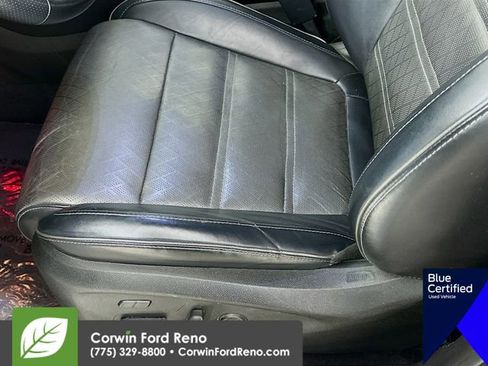 Used 2019 Kia Sorento SX image 24