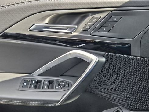 Used 2025 BMW X2 xDrive28i image 26