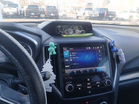 Used 2019 Subaru Crosstrek 2.0i Limited w/ Moonroof Package w/Navigation image 3