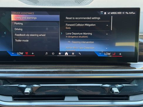 Used 2026 BMW X5 xDrive50e w/ M Sport Package AWD/4WD image 31