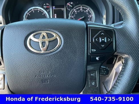 Used 2021 Toyota 4Runner TRD Off-Road Premium w/ Moonroof Package AWD/4WD image 32