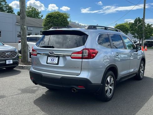 Used 2021 Subaru Ascent Premium w/ Convenience Package AWD/4WD image 4