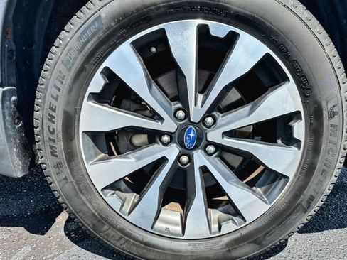 Used 2017 Subaru Outback 2.5i Limited AWD/4WD image 11