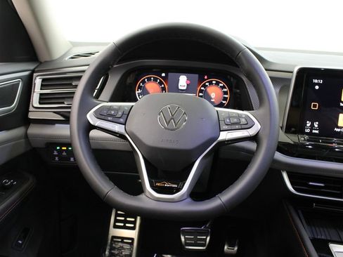 New 2026 Volkswagen Atlas Peak Edition AWD/4WD image 21