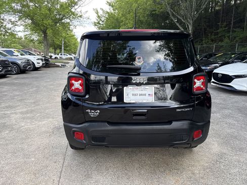 Used 2019 Jeep Renegade Sport w/ UConnect 7.0 Group AWD/4WD image 6