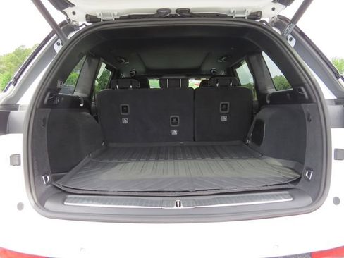 Used 2023 Jeep Grand Cherokee Summit RWD image 12
