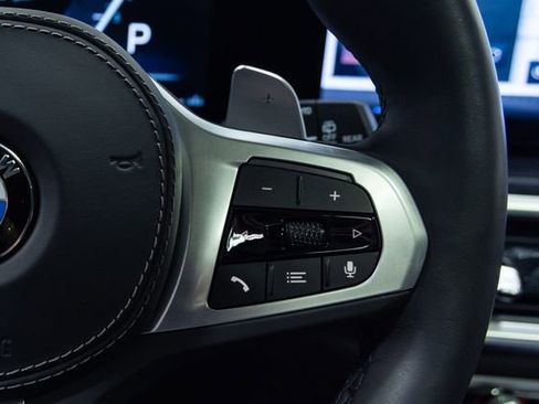 Used 2024 BMW X7 xDrive40i w/ Executive Package image 16