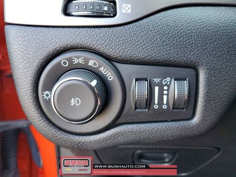 Used 2021 Jeep Cherokee Latitude Lux w/ Sun & Sound Group image 22