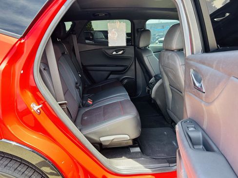 Used 2024 Chevrolet Blazer RS w/ Enhanced Convenience Package FWD image 32