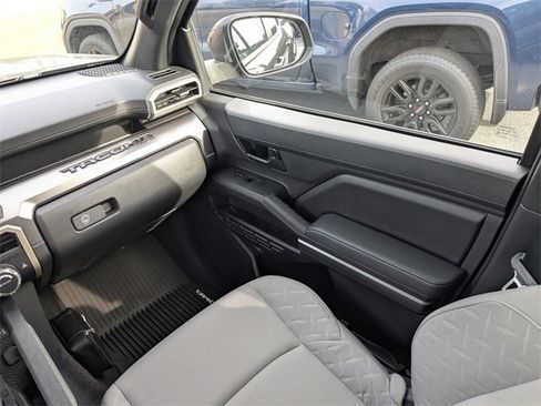 Used 2025 Toyota Tacoma SR5 image 17