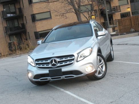 Used 2019 Mercedes-Benz GLA 250 4MATIC image 7