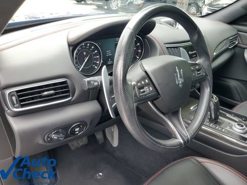 Used 2023 Maserati Levante GT AWD/4WD image 20