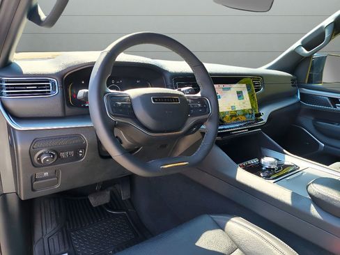 Used 2024 Jeep Wagoneer Series II image 22