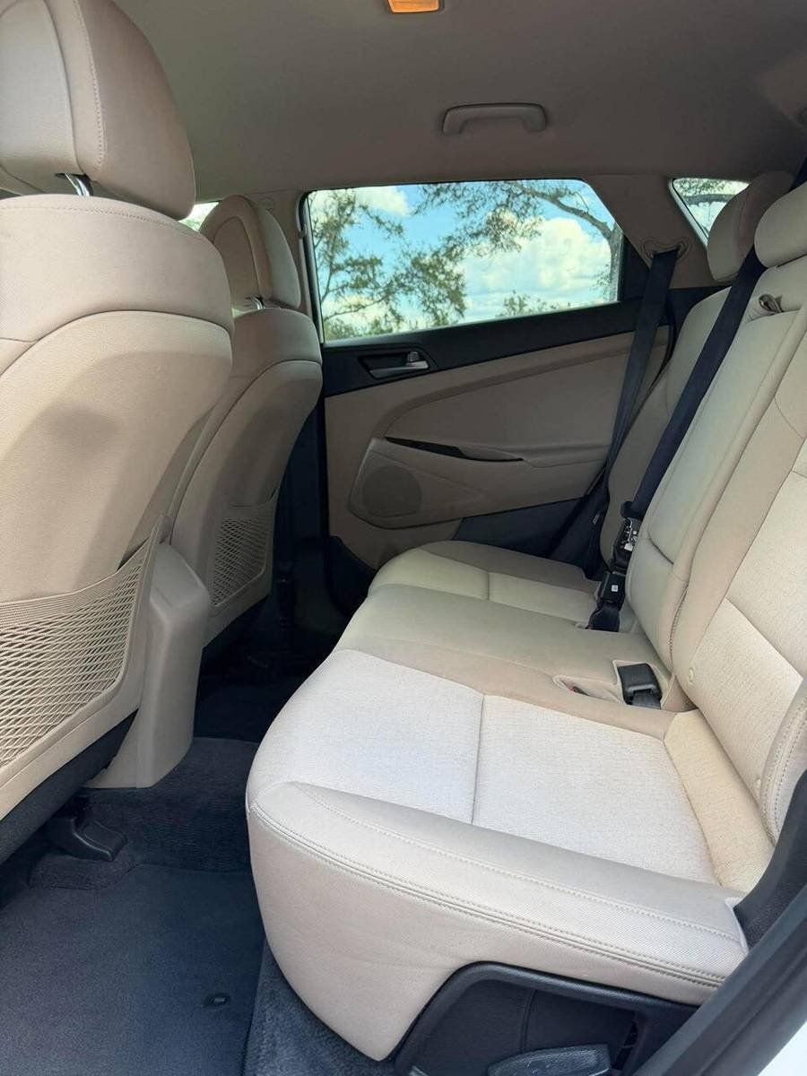 Used 2016 Hyundai Tucson SE FWD image 15