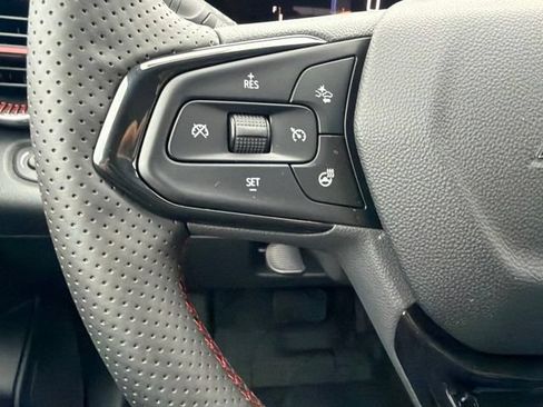 Used 2026 Chevrolet Trax RS w/ Sunroof Package FWD image 47