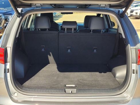 Used 2021 Kia Sportage EX image 9