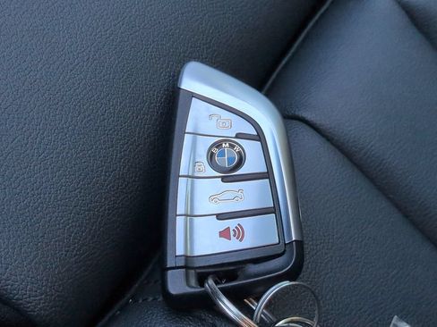 Used 2022 BMW X5 sDrive40i w/ Premium Package RWD image 28