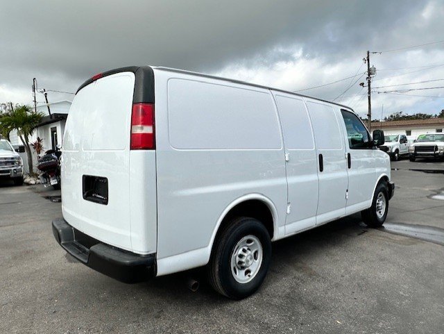 Used 2016 Chevrolet Express 2500 RWD image 6