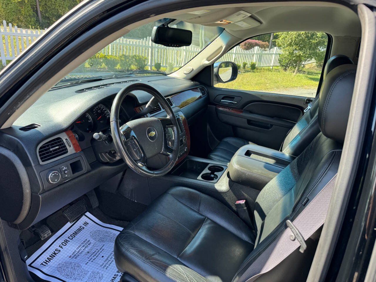 Used 2011 Chevrolet Avalanche LT w/ Regional Value Package RWD image 9