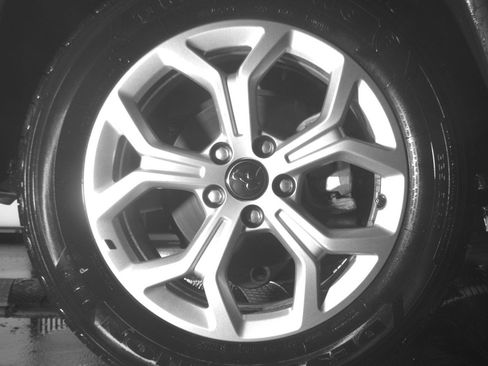 Used 2025 Jeep Compass Latitude image 15