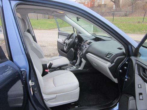 Used 2014 Subaru Forester 2.5i Premium w/ All-Weather Package image 10