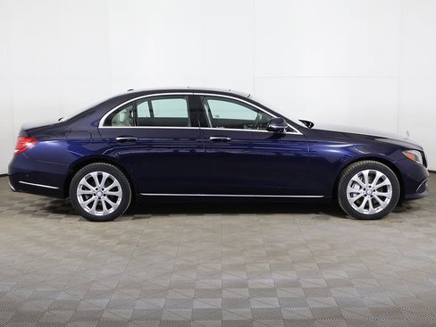 Used 2017 Mercedes-Benz E 300 4MATIC image 19