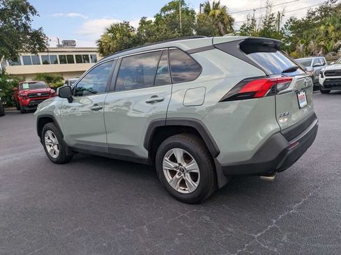 Used 2020 Toyota RAV4 XLE w/ Convenience Package FWD image 6