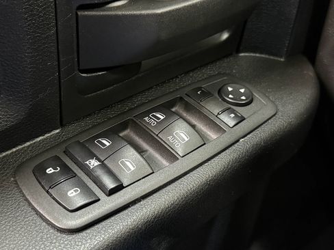 Used 2022 RAM 3500 Tradesman w/ Chrome Appearance Group AWD/4WD image 24