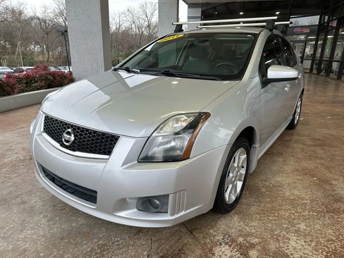 Used 2011 Nissan Sentra 2.0 SR image 3